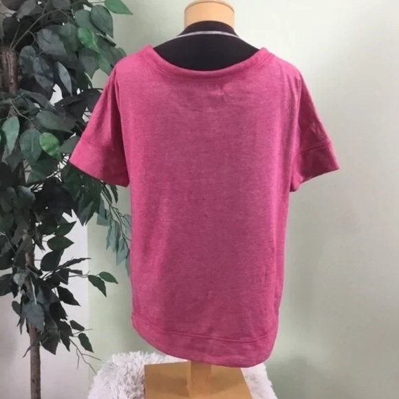 MAURICE’S medium pink short sleeve top - Picture 2 of 6